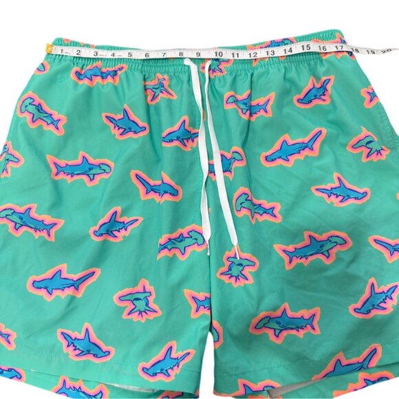 Chubbies 7" Swim Shorts Trucks Shark Print Green Mens XXL - Picture 4 of 6